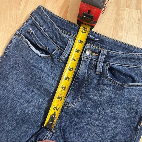 Calvin Klein Womens Dark Wash Mid Rise Skinny Jeans Size 4 - Picture 5 of 7